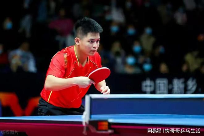 通过肢体语 通过肢体语