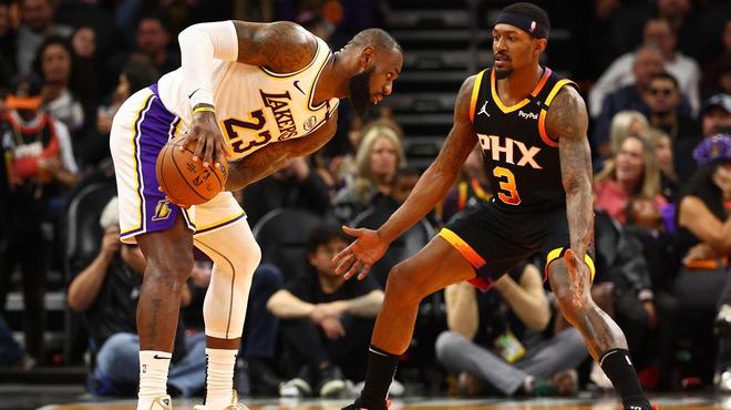 和俱乐部的 和俱乐部的