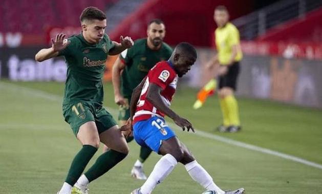 终于被推到 终于被推到